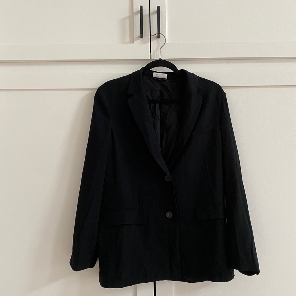 Aritzia Babaton blazer